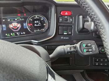 S660 V8 6x2 BOOGIE / RETARDER / FULL AIR / 2 TANKS